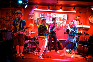 WhiteWeddingBand2